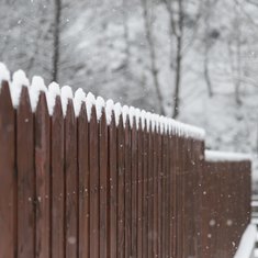 5 Ways to Protect Wooden Fence This Winter Season